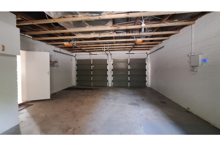 3 Bedroom Property for Sale in Middedorp Western Cape